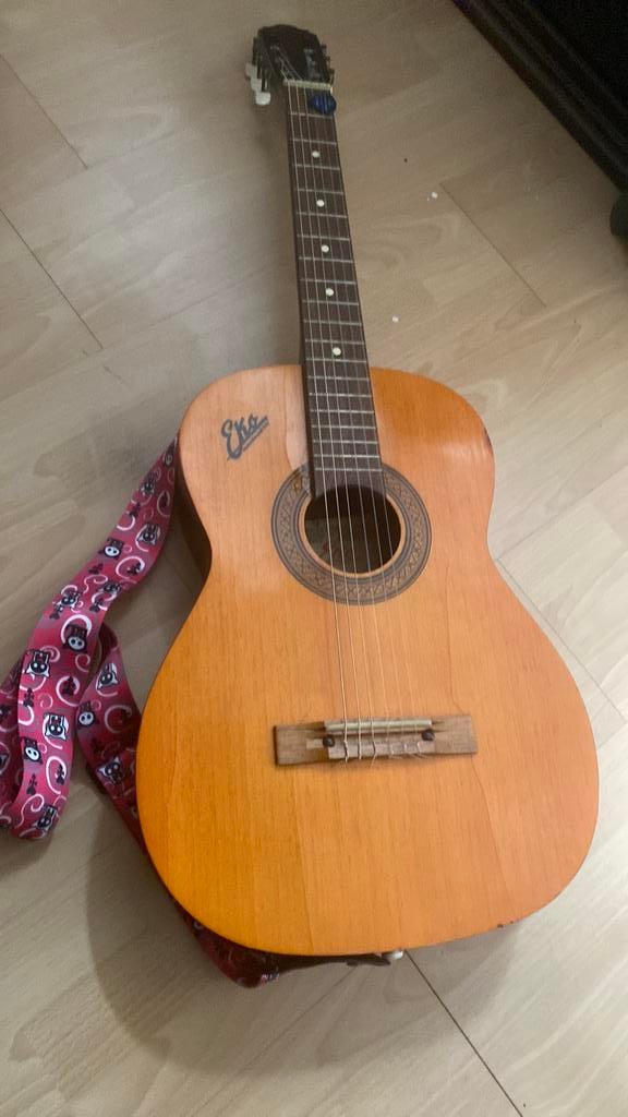 Eko studio L guitar, Muziek en Instrumenten, Ophalen of Verzenden, Gebruikt, Klassieke of Spaanse gitaar