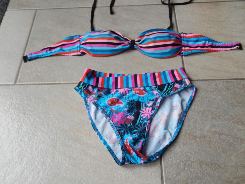 Geweldig mooie bikini van Tweka, Kleding | Dames, Badmode en Zwemkleding, Zo goed als nieuw, Bikini, Overige kleuren, Ophalen of Verzenden