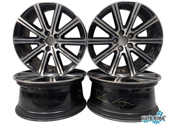 Sportvelgen Set van een Volvo V70, Auto-onderdelen, Banden en Velgen, Personenwagen, Gebruikt, 3 maanden garantie, Ophalen of Verzenden