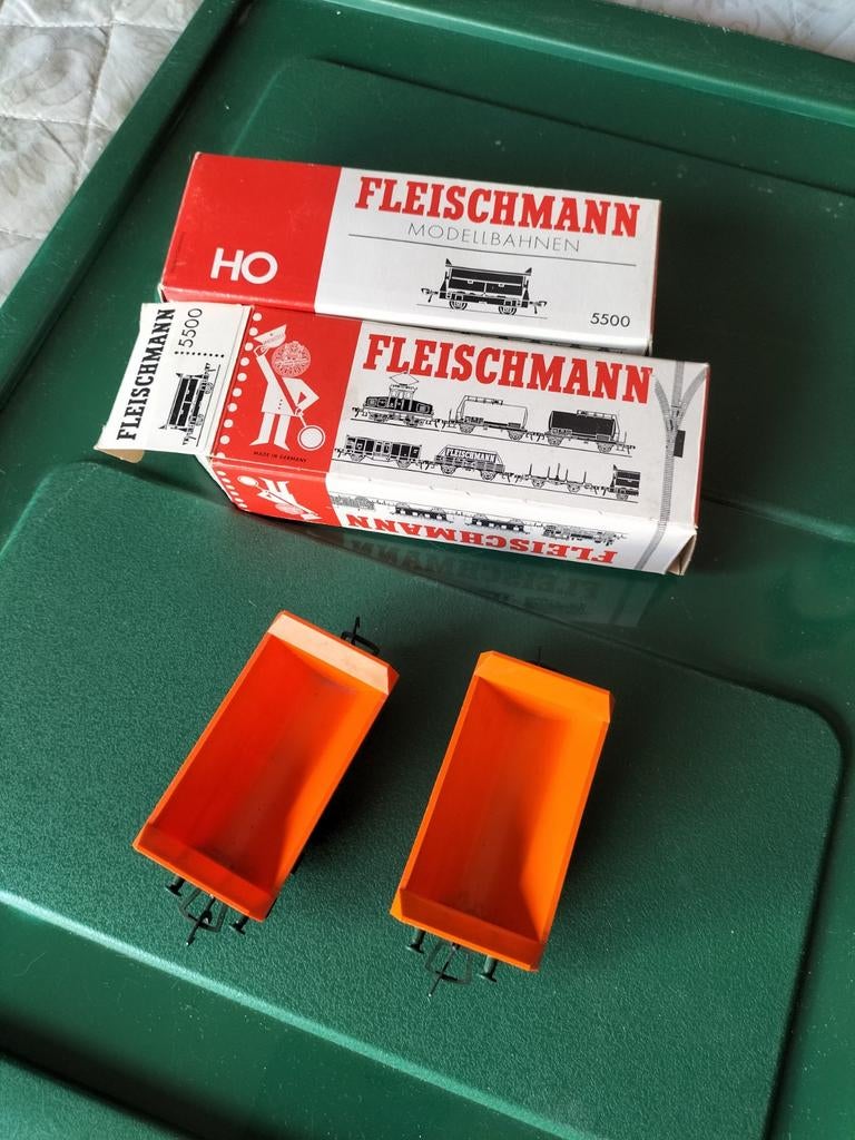 Fleischmann 5500 h0 2 kiepkarretjes, Hobby en Vrije tijd, Ophalen of Verzenden, Gelijkstroom, Wagon, Fleischmann