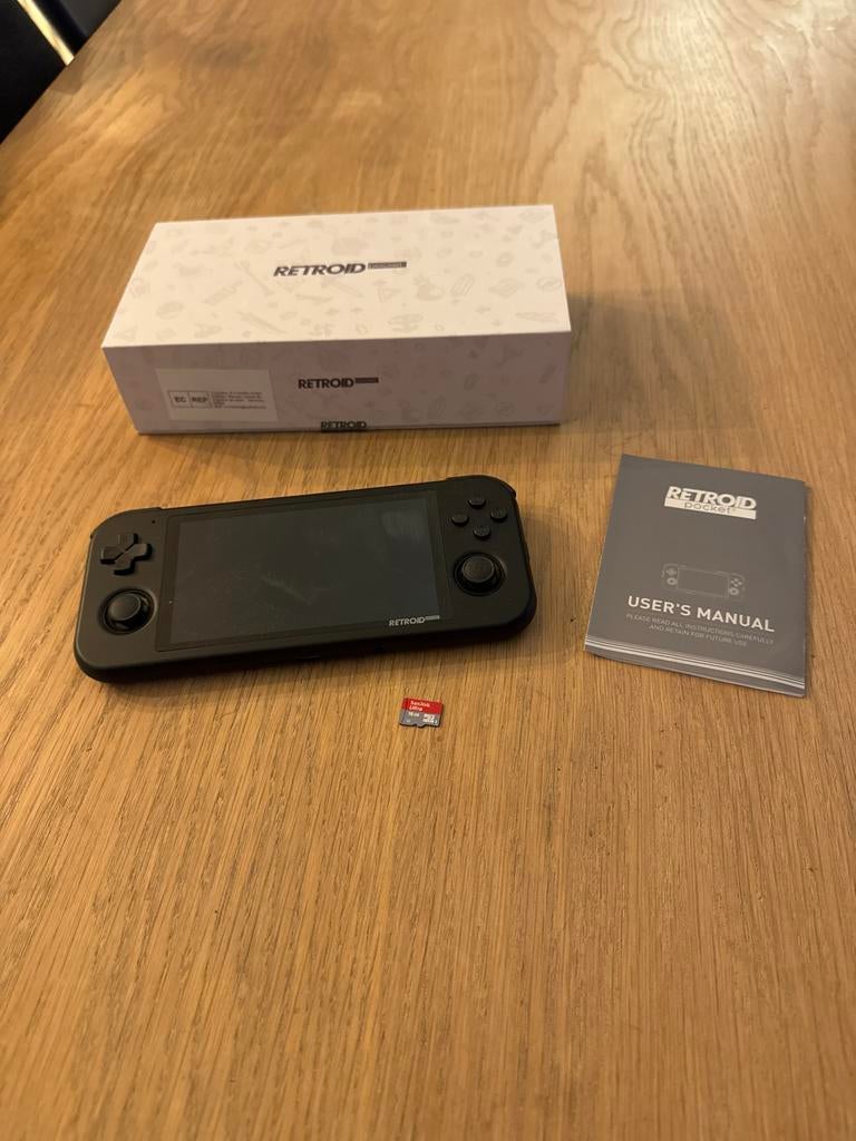Retroid Pocket 3 met 16GB MicroSD - Retro Gaming Handheld, Ophalen of Verzenden, Zo goed als nieuw