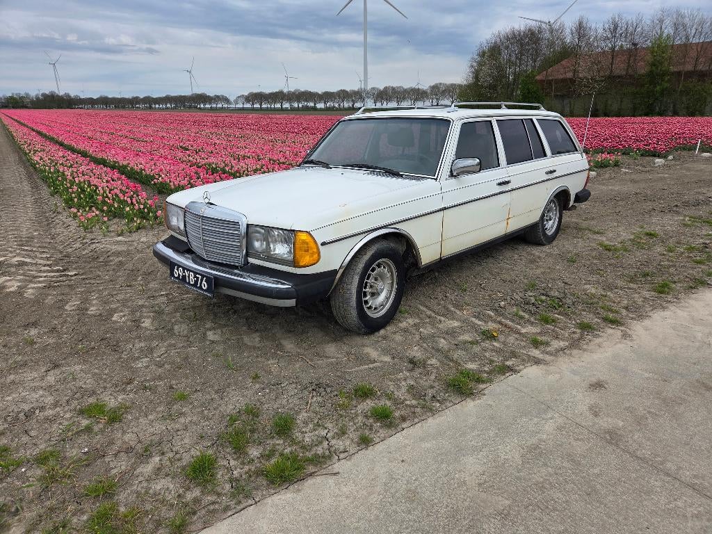 Mercedes w123 300TDT 1974, Automaat, 125 pk, 1700 kg, Wit