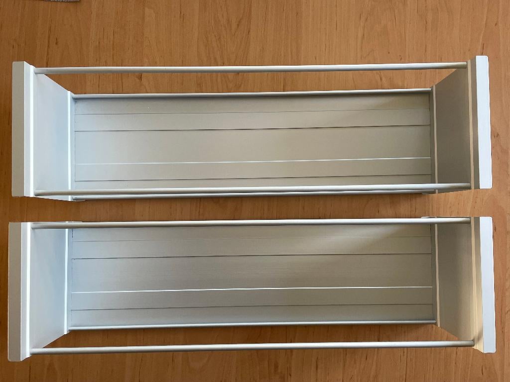 Houders voor CD’s in Ikea TV meubel., Ophalen of Verzenden, Zo goed als nieuw