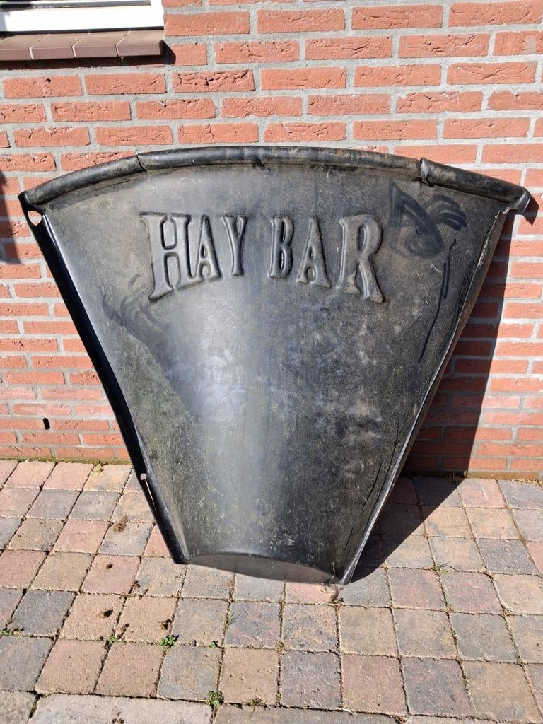 Hay Bar Paard met beschadiging, Antiek en Kunst, Ophalen of Verzenden