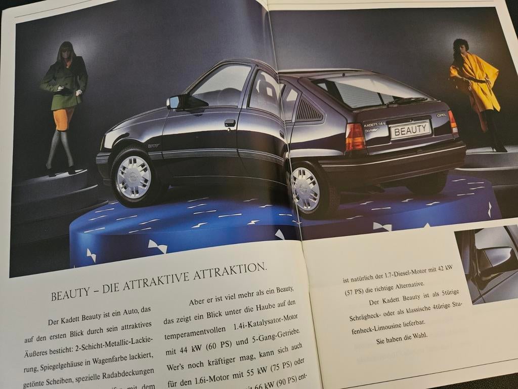 Brochure Opel Kadett Editions 1990 oa GSi Champion, Ophalen of Verzenden, Zo goed als nieuw, Opel