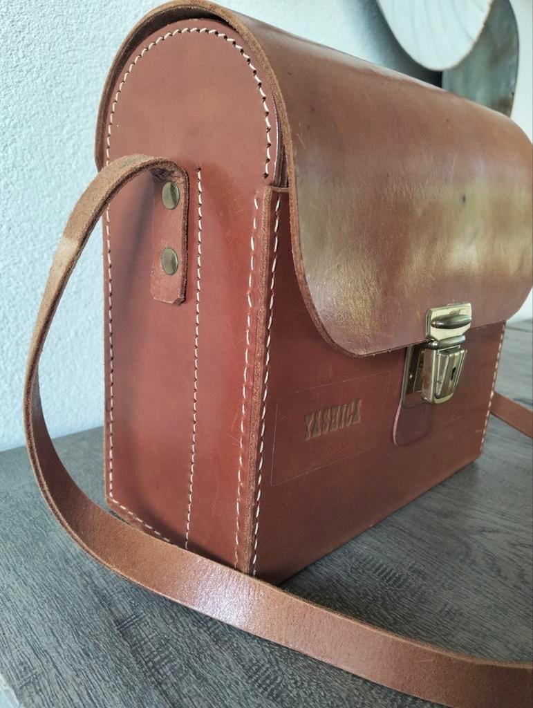 Vintage Yashica Leren Cameratas - Bruin, Audio, Tv en Foto, Fotografie | Fototassen, Ophalen of Verzenden, Gebruikt, Overige typen