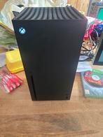Xbox Series X met controller en 2 spellen, Ophalen of Verzenden, Zo goed als nieuw, Xbox Series X
