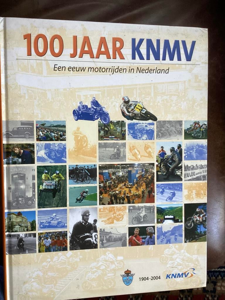 100 Jaar KNMV: Een Eeuw Motorrijden in Nederland Boek, Boeken, Motoren, Ophalen of Verzenden, Zo goed als nieuw, Algemeen