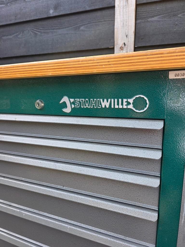 Stahlwille gereedschapswagen, Ophalen