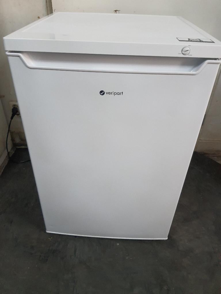 In Zeer Goed Staat Veripart Tafelmodel vriezer werkt perfect, Minder dan 85 cm, Minder dan 60 cm, Zo goed als nieuw, Energieklasse A of zuiniger