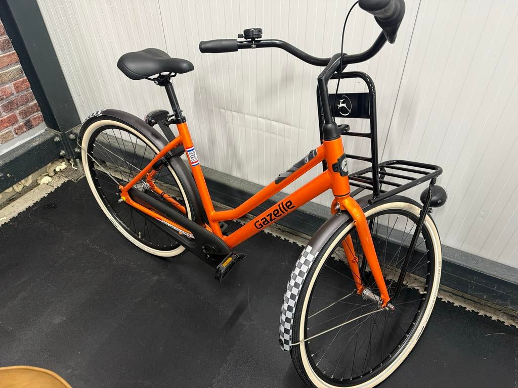 2x Bijna nieuwe Gazelle Stadsfiets Oranje met Voordrager, 50 tot 53 cm, Ophalen of Verzenden, Zo goed als nieuw, Gazelle