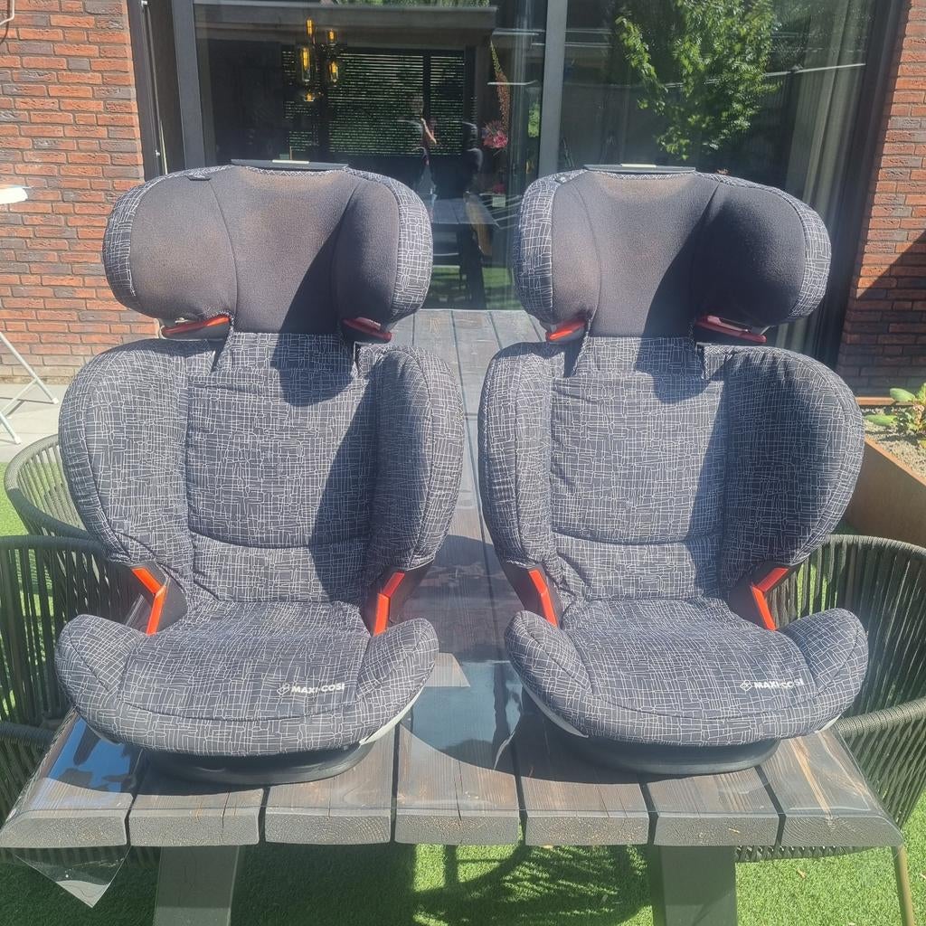 2 stuks Autostoeltjes Maxi-Cosi Rodifix AirProtect, Ophalen, Verstelbare rugleuning, Gebruikt, 15 t/m 36 kg