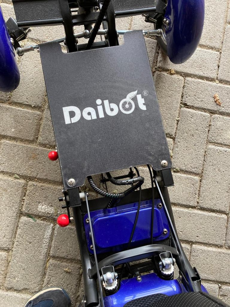 Mooie kleine scootmobiel merk diabot, Ophalen of Verzenden, Zo goed als nieuw