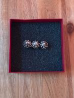 Antieke 925 Zilveren Broche met Drie Zeeuwse Knopen, Ophalen of Verzenden, Zo goed als nieuw, 4 tot 7 cm, Zilver