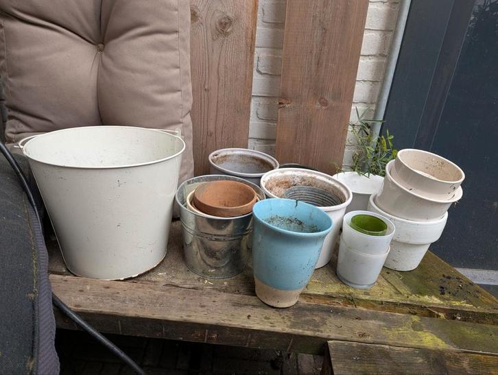 Diverse bloempotten en plantenbakken - Gebruikt, Tuin en Terras, Bloembakken en Plantenbakken, Gebruikt, Overige materialen, Binnen