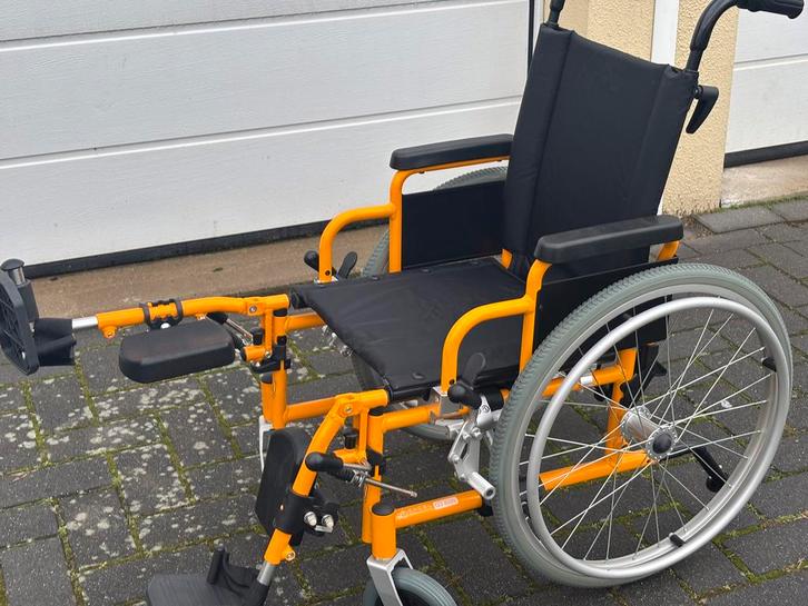 Nieuwe Kinderrolstoel inklapbaar helemaal compleet nu €239, Diversen, Rolstoelen, Nieuw, Handbewogen rolstoel, Inklapbaar, Ophalen of Verzenden