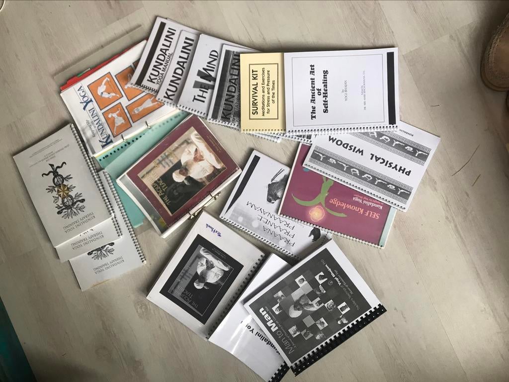 Kundalini Yoga collectie boeken, Boeken, Ophalen, Zo goed als nieuw, Meditatie of Yoga, Instructieboek