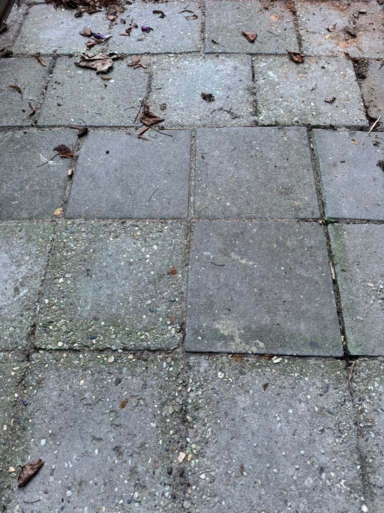 GRATIS TEGELS +- 350 stuks, Tuin en Terras, Tegels en Klinkers, Ophalen, Gebruikt, Beton, Terrastegels