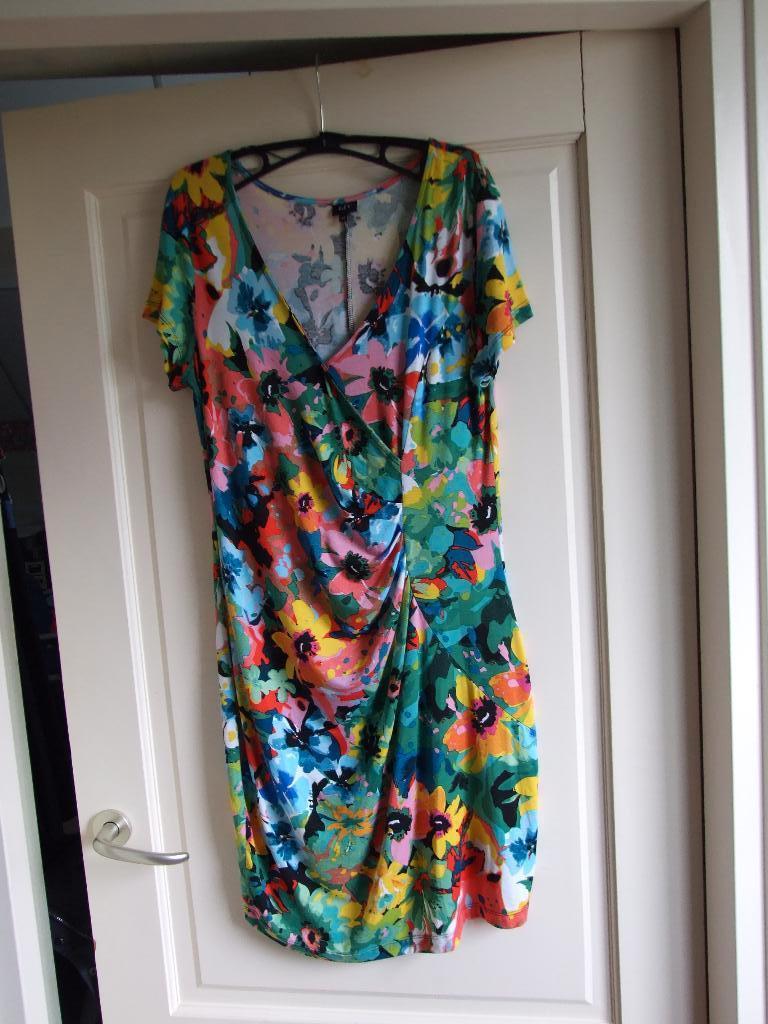 Liv kleurrijk jurkje maat 40, Maat 38/40 (M), Overige kleuren, Ophalen of Verzenden, Zo goed als nieuw