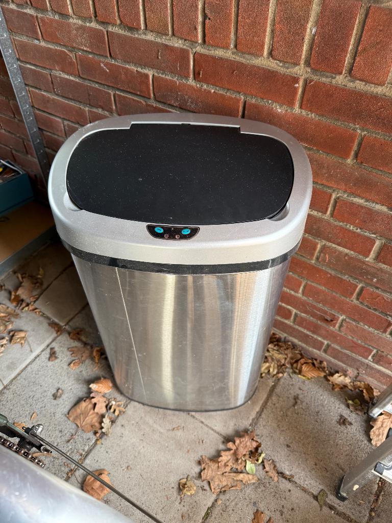 GRATIS prullenbak met sensor, Ophalen, Overige materialen, Nieuw, 40 liter of meer