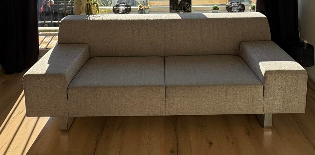 Moderne Scandinavische grijze bank, Huis en Inrichting, Banken | Bankstellen, Ophalen, 100 tot 125 cm, Modern scandinavisch, Zo goed als nieuw