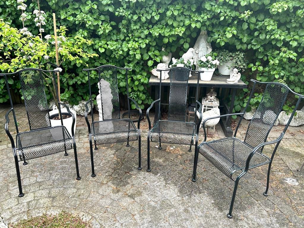 Vier stevige ijzeren tuinstoelen met leuning zwart, Ophalen, Gebruikt, Metaal
