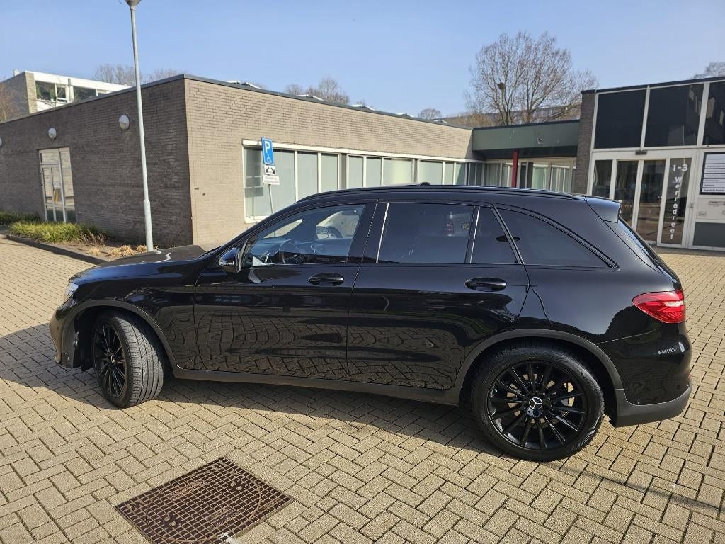 Mercedes-Benz GLC 250 211pk 4MATIC 9G-TRONIC 2015 Zwart, Auto's, Automaat, Euro 5, USB, Zwart
