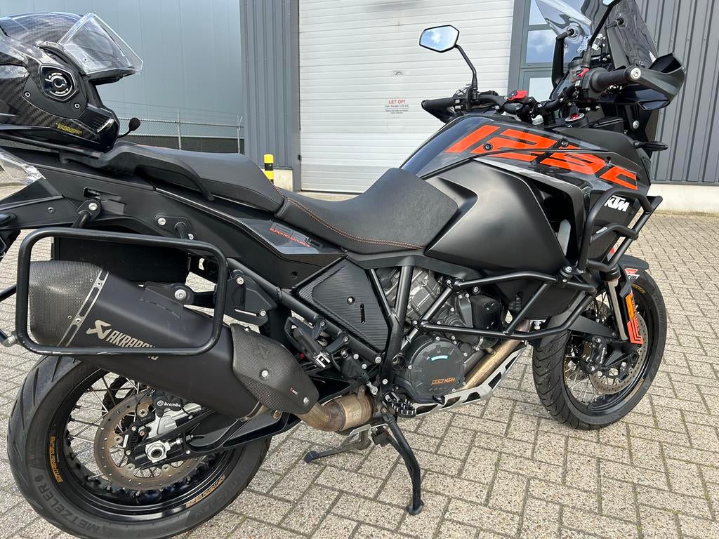 KTM 1290 Super Adventure S | Tech Pack+ | Akrapovic | Dealer, Particulier, Toermotor