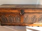 Antieke eiken houten dekenkist gotische stijl, Ophalen