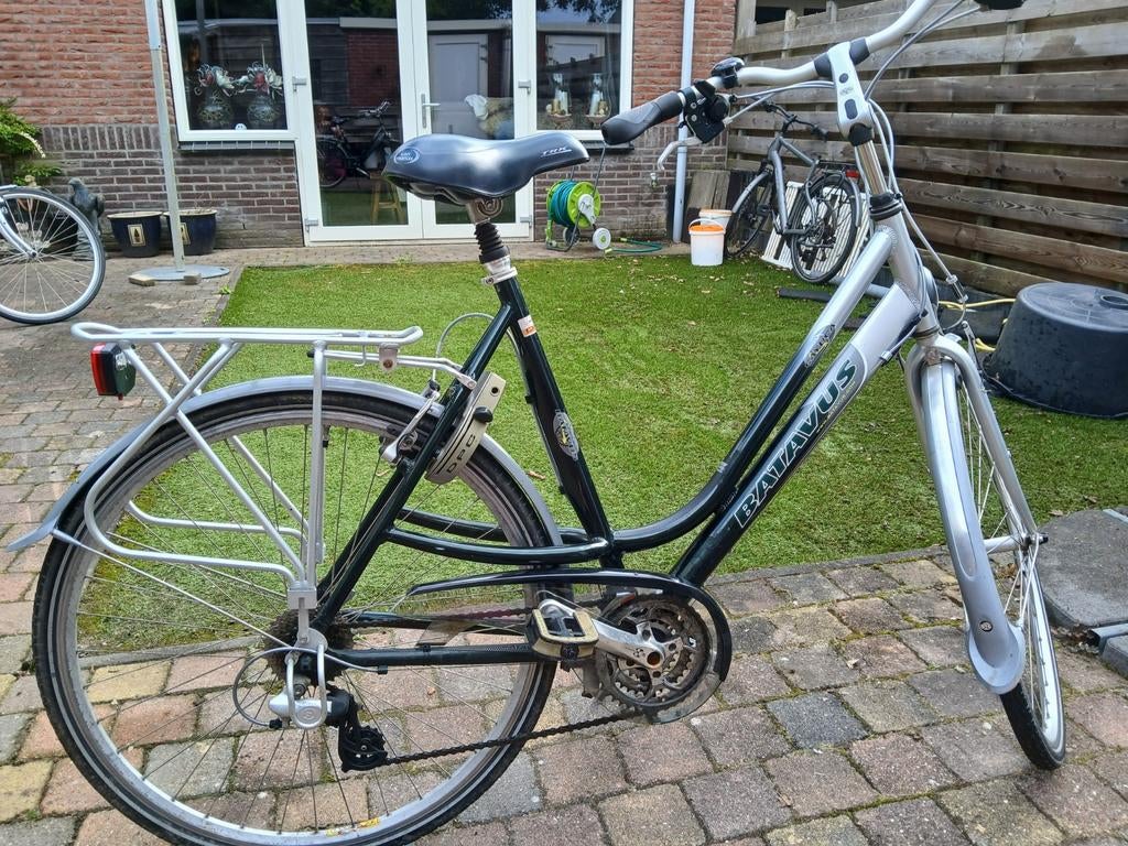 2 nette fietsen, Fietsen en Brommers, Fietsen | Dames | Damesfietsen, Ophalen, Versnellingen, Batavus, 53 tot 56 cm