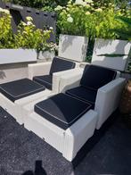 Borek loungeset met voetenbankjes - Wit wicker, zwart kussen, 2 zitplaatsen, Gebruikt, Ophalen of Verzenden, Loungeset
