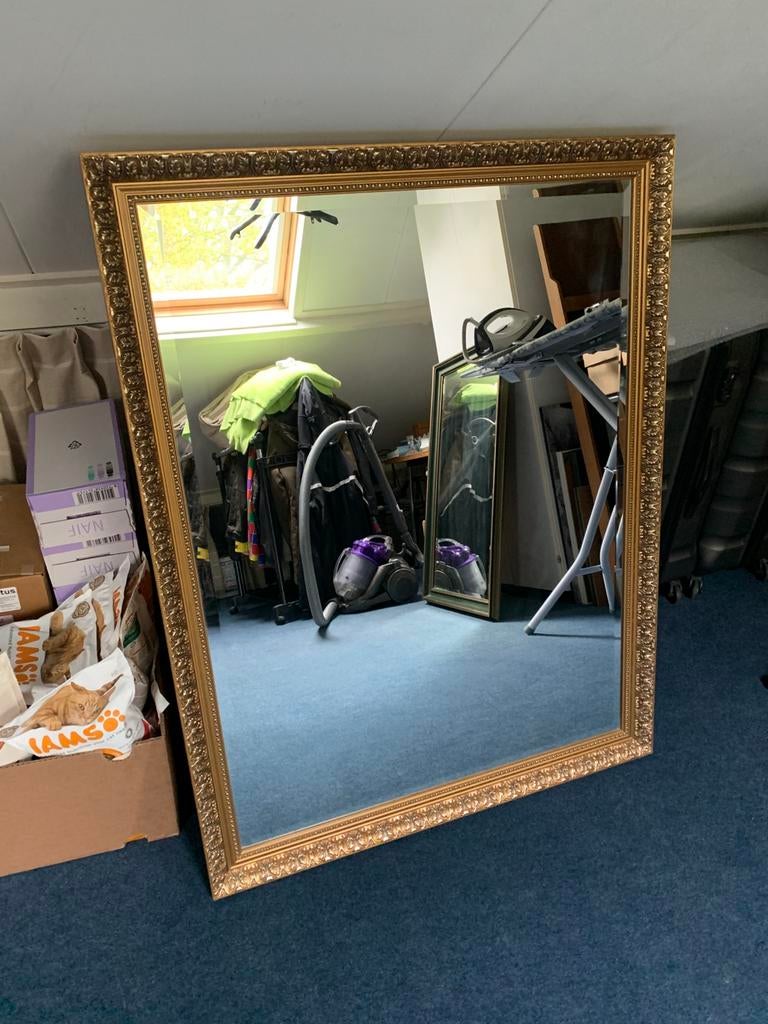 Mooie grote gouden spiegel, Huis en Inrichting, Woonaccessoires | Spiegels, Ophalen, Zo goed als nieuw, Rechthoekig, Minder dan 100 cm