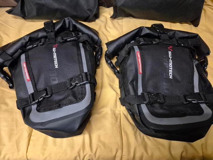 Twee stuks SW-MOTECH drybag 80 valbeugel-, tanktas achtertas, Motoren, Accessoires | Koffers en Tassen, Zo goed als nieuw, Ophalen of Verzenden