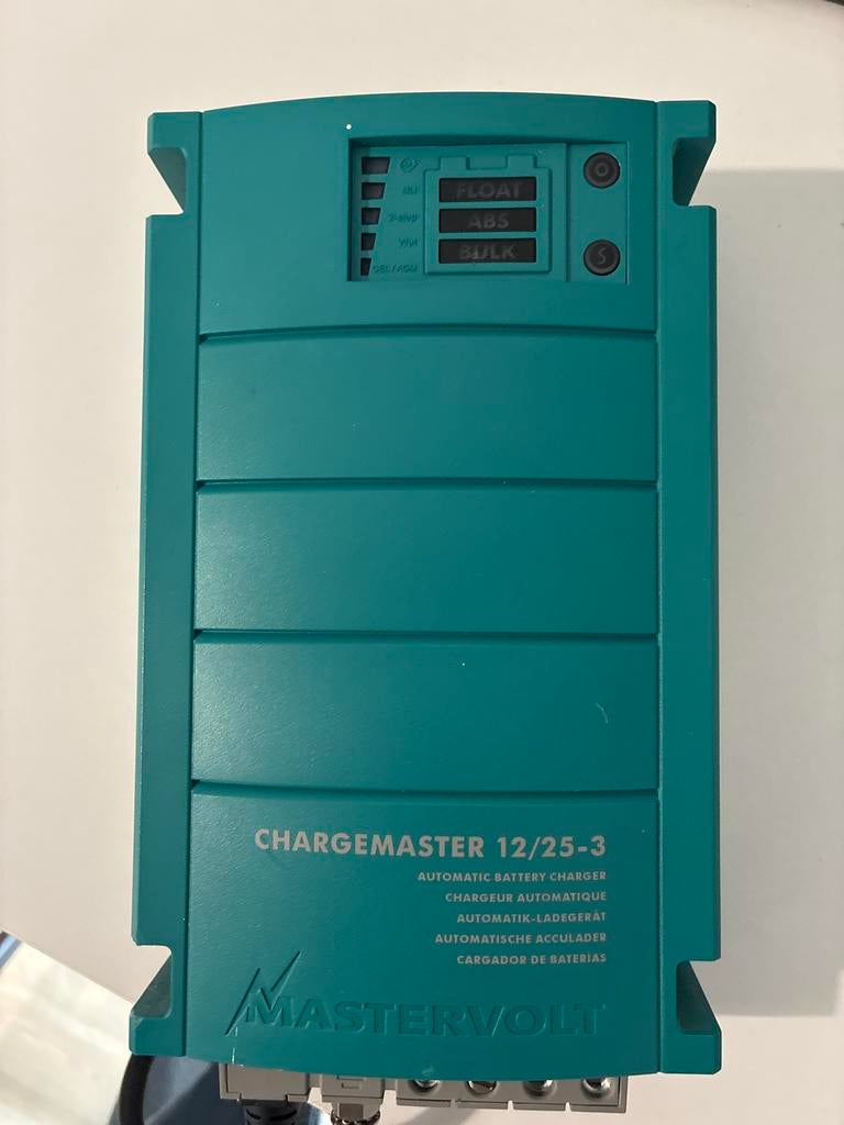 Mastervolt ChargeMaster 12/25-3 Acculader, Ophalen of Verzenden, Gebruikt, Motor en Techniek