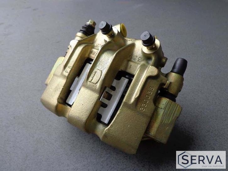 Remklauw rechts voorzijde Volvo 740 (1984), 760 (1982 t/m 19, Auto-onderdelen, Remmen en Aandrijving, Ophalen of Verzenden