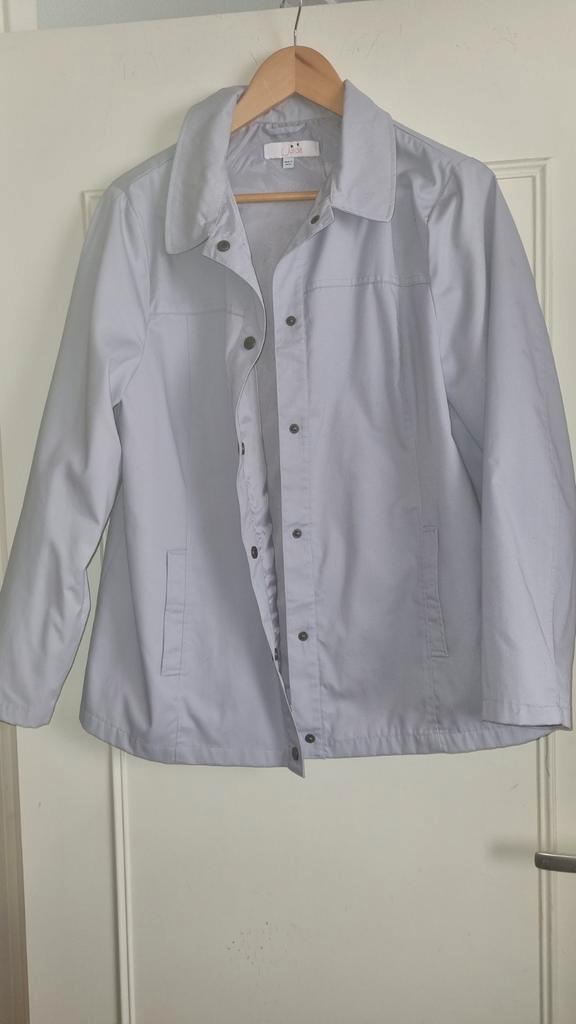 Gevoerd Jasje lila Maat 44, Kleding | Dames, Jassen | Zomer, Gedragen, Maat 42/44 (L), Overige kleuren, Ophalen of Verzenden