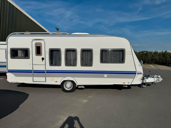 Hobby Excelsior 520 TMF Jubila (2006) met voortent en luifel, Caravans en Kamperen, Caravans, Particulier, tot en met 4, 1000 - 1250 kg