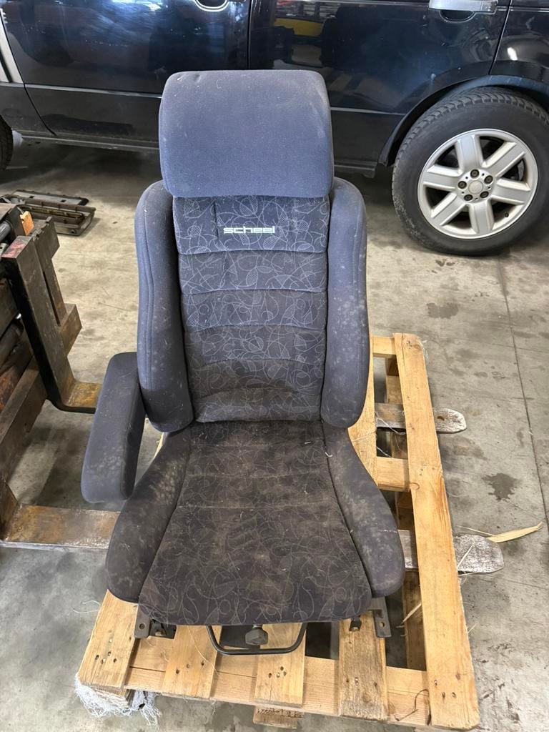 Scheel auto stoel, Ophalen