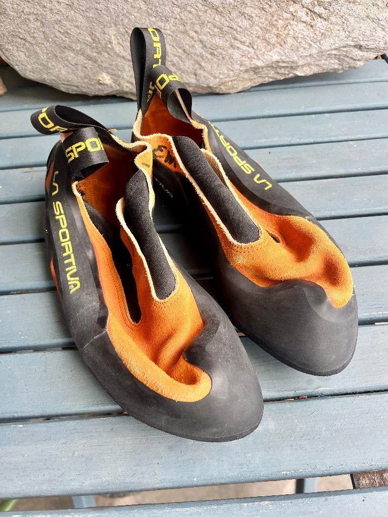 La Sportiva Cobra klimschoen 39,5, Ophalen of Verzenden, Zo goed als nieuw, Klimsportschoenen
