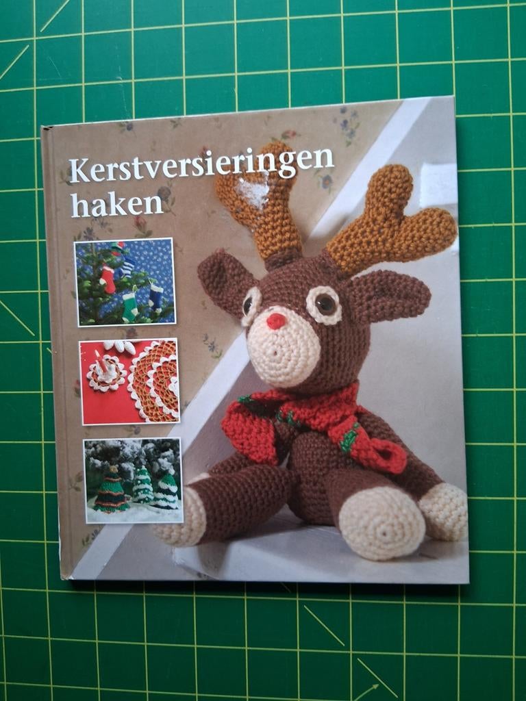 Kerstversieringen haken - Boek met meer dan 20 patronen, Ophalen of Verzenden, Zo goed als nieuw, Breien en Haken, Onbekend
