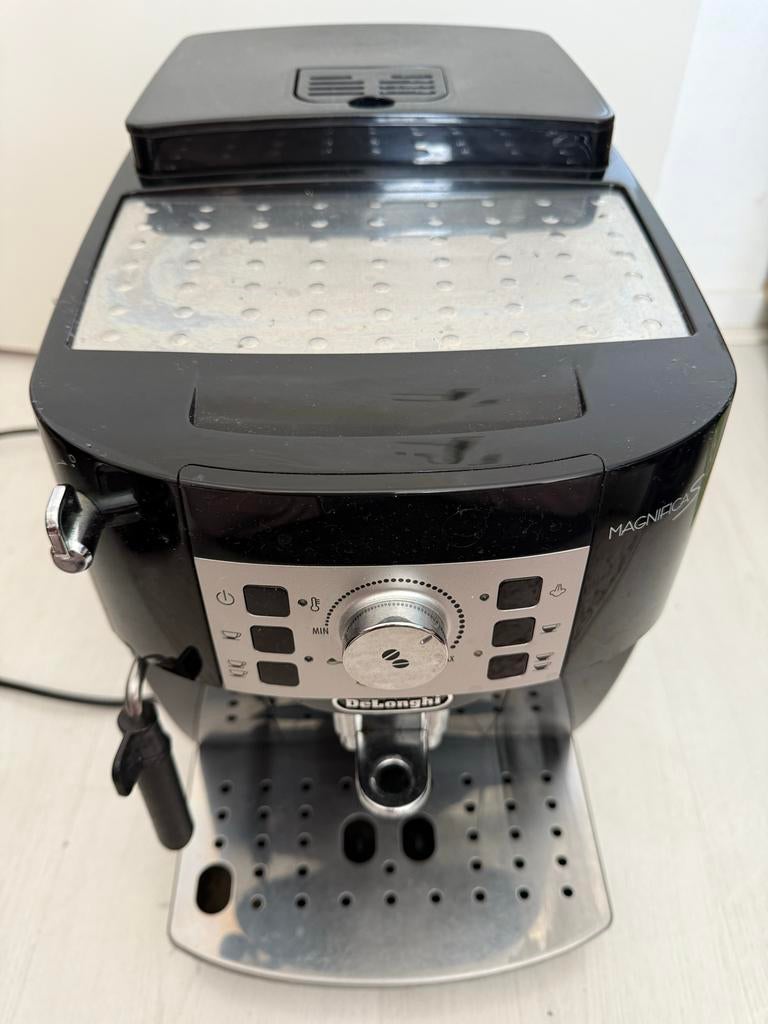Perfect werkende koffiemachine - heerlijke koffie!, Afneembaar waterreservoir, Gebruikt, Koffiemachine, Koffiebonen