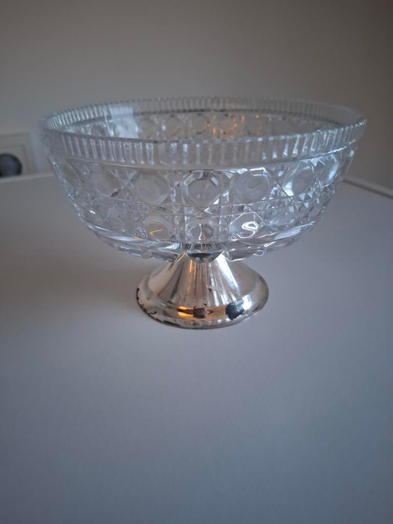 “Vintage glazen bonbon-/presenteerschaal op verzilverde voet, Huis en Inrichting, Woonaccessoires | Schalen en Manden, Ophalen