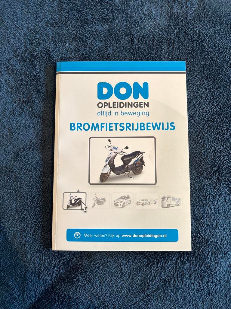 Scooter theorieboek - DON Opleidingen Bromfietsrijbewijs, Ophalen of Verzenden, Zo goed als nieuw, Overige onderwerpen