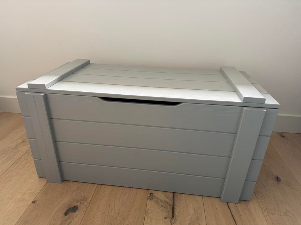 Speelgoedkist woood Dennis betongrijs, Huis en Inrichting, Woonaccessoires | Kisten, Ophalen, Gebruikt, 50 tot 100 cm, Minder dan 50 cm
