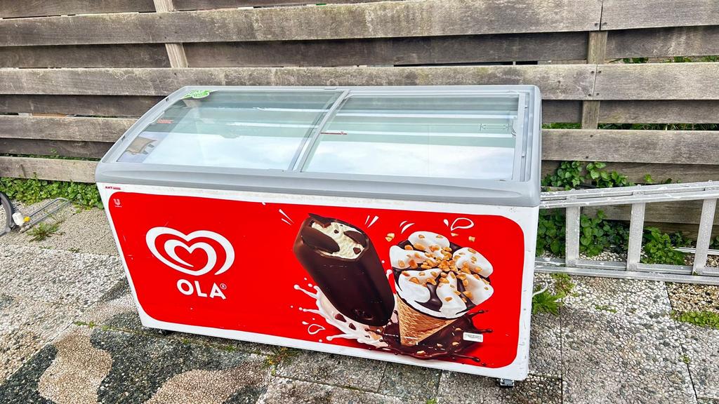 Ola vriezer - Perfect voor ijsverkoop!, Vrieskist, Gebruikt, Minder dan 85 cm, Vrijstaand
