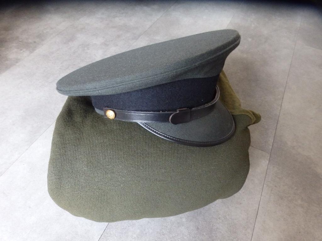 militaire PET en voering Broek Bont, Ophalen of Verzenden, Landmacht, Nederland, Embleem of Badge