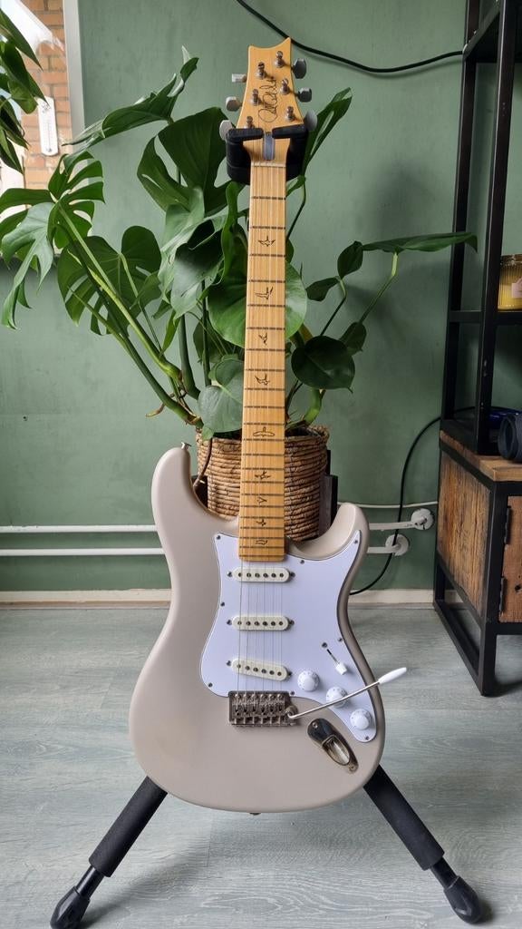 PRS Silver Sky maple moc sand satin, Muziek en Instrumenten, Ophalen, Zo goed als nieuw, Solid body, Paul Reed Smith