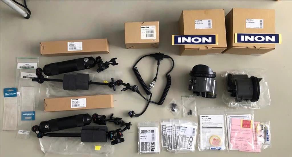 2x Inon z-330 strobe onderwater flitser set, Ophalen of Verzenden, Zo goed als nieuw, Meer dan 40 meter, Accessoires