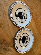 2 kunststof kinderbordjes Jip en Janneke, Ophalen, Gebruikt