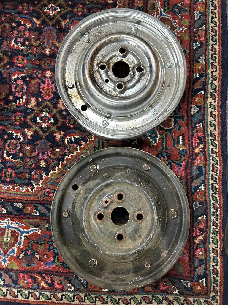 Vespa v50 dichte velgen, 10 inch, Ophalen of Verzenden, Zo goed als nieuw, Overige typen, Overige merken